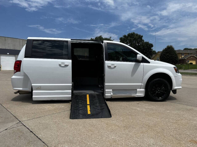 dodge grand caravan 2019 2C7WDGCG8KR796203 image dodge grand caravan 2019 2C7WDGCG8KR796203 image